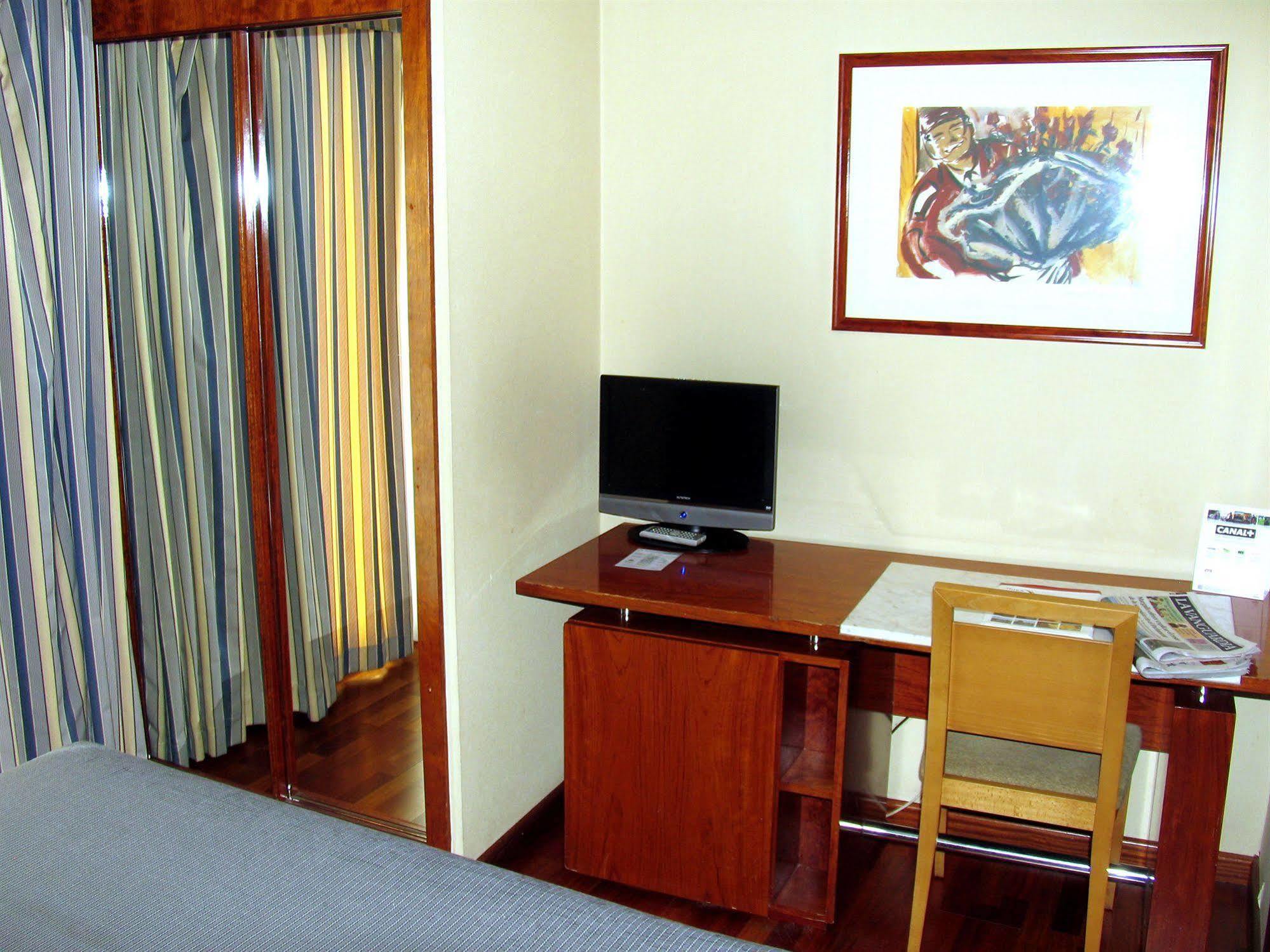 Hotel Pedralbes Βαρκελώνη Εξωτερικό φωτογραφία