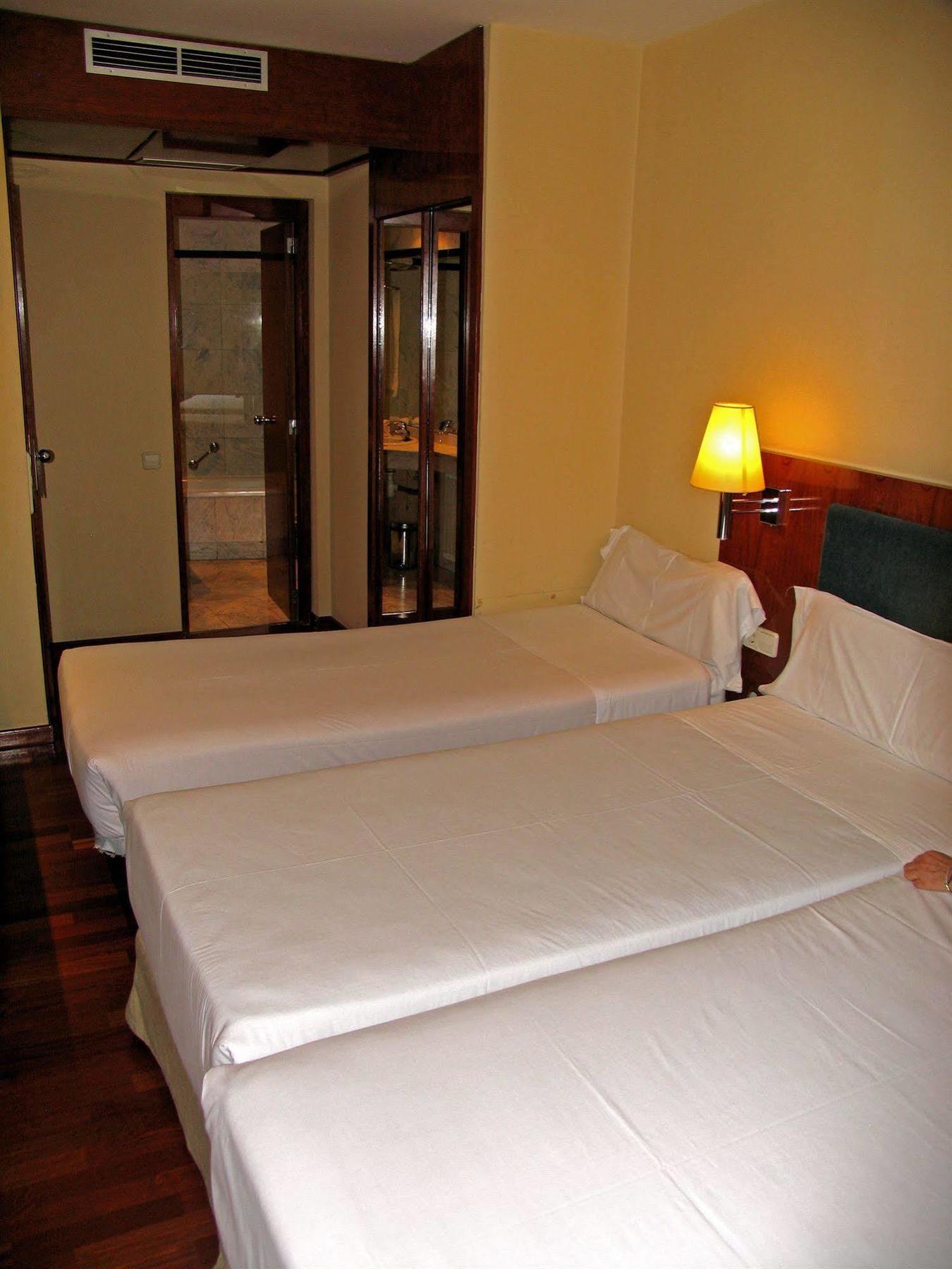 Hotel Pedralbes Βαρκελώνη Εξωτερικό φωτογραφία