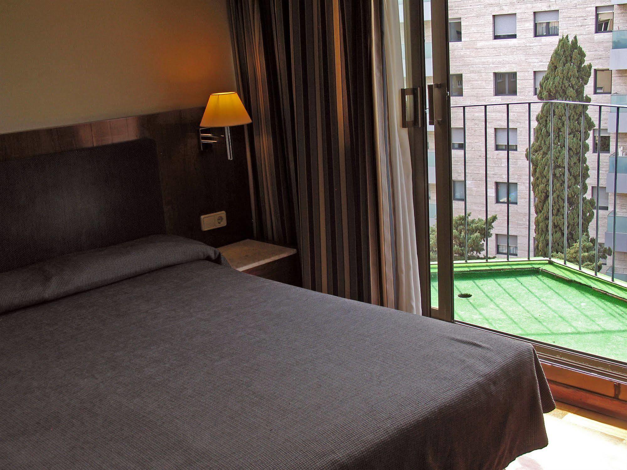 Hotel Pedralbes Βαρκελώνη Εξωτερικό φωτογραφία