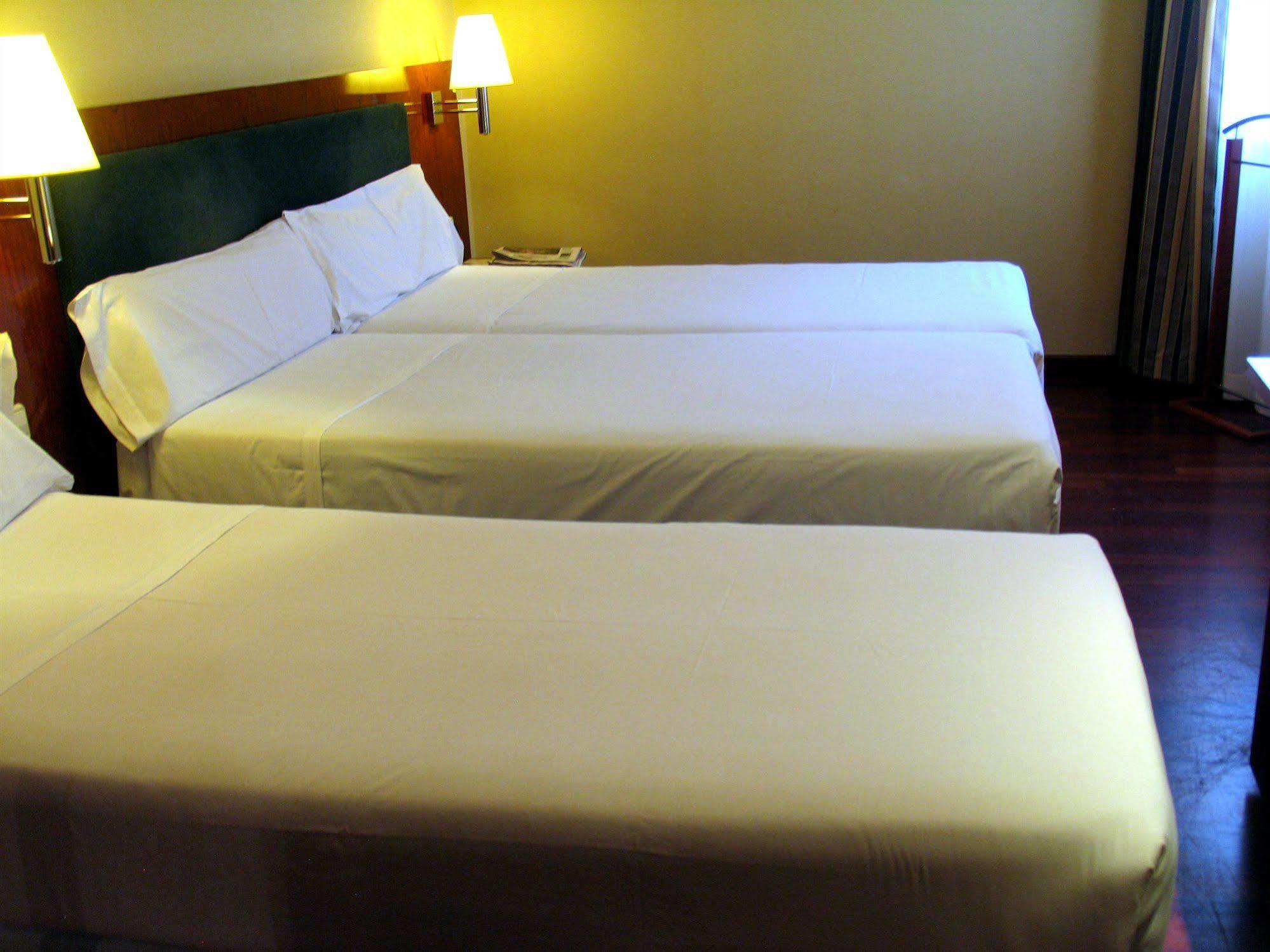 Hotel Pedralbes Βαρκελώνη Εξωτερικό φωτογραφία