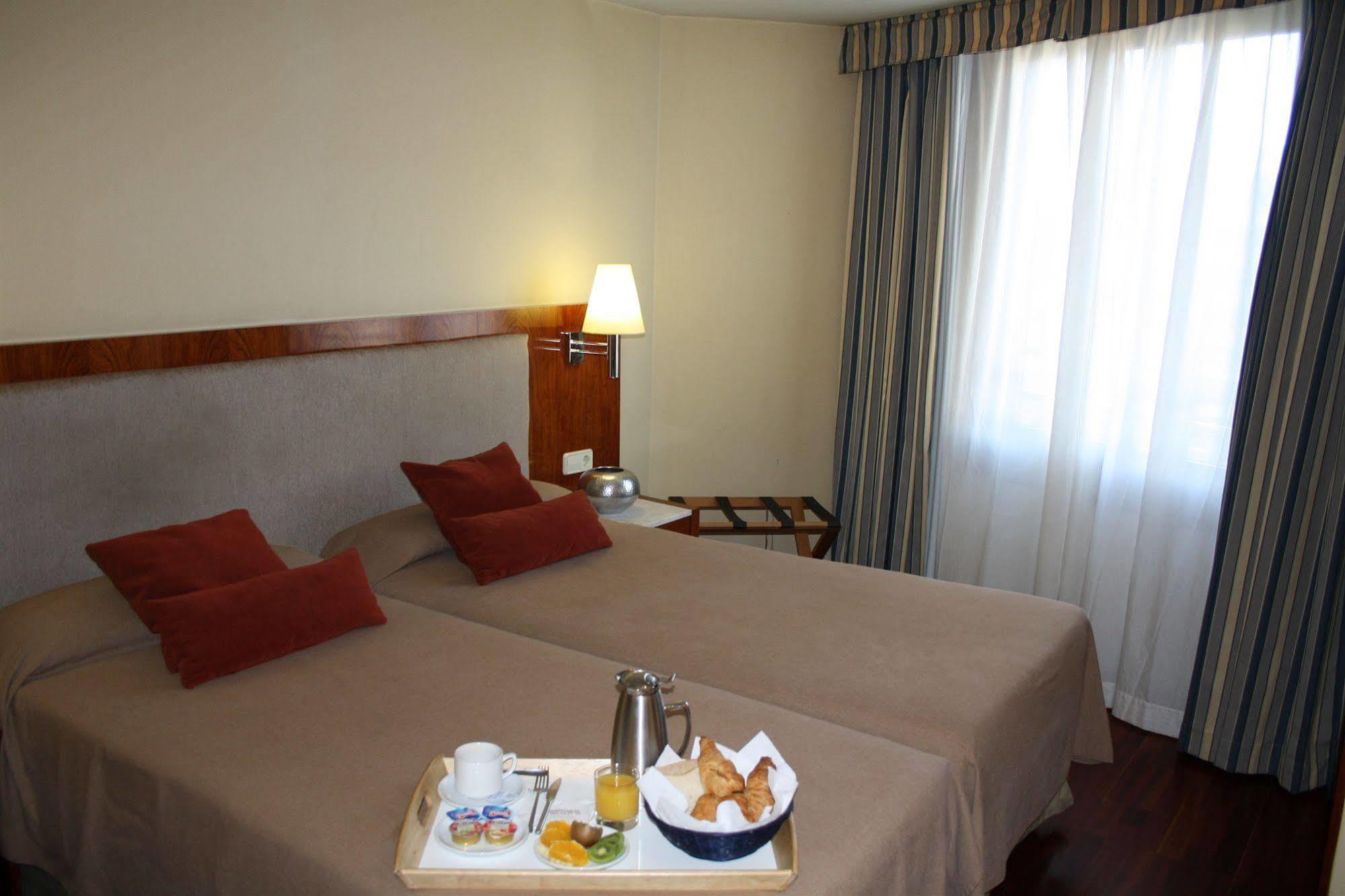 Hotel Pedralbes Βαρκελώνη Εξωτερικό φωτογραφία