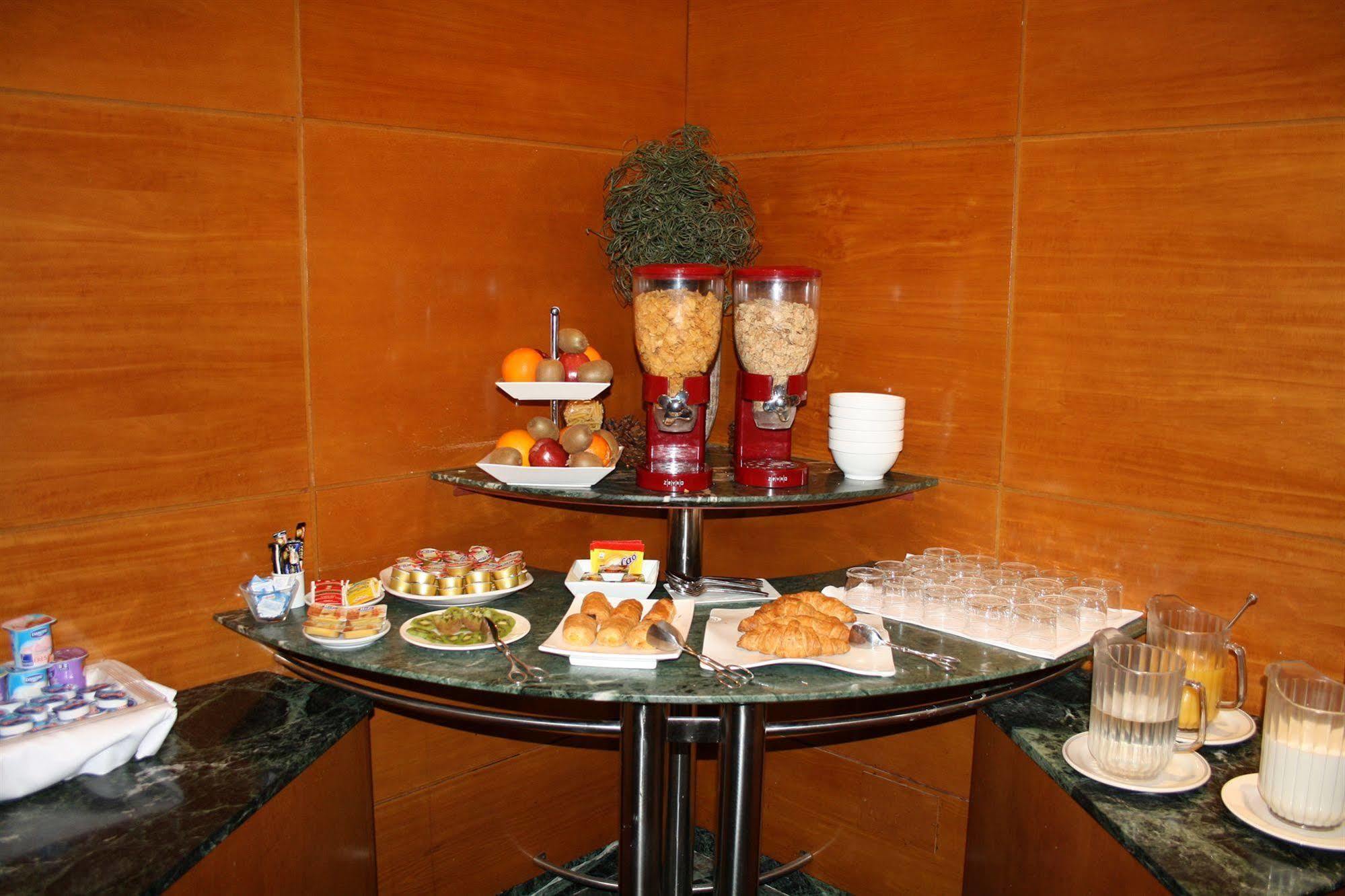 Hotel Pedralbes Βαρκελώνη Εξωτερικό φωτογραφία