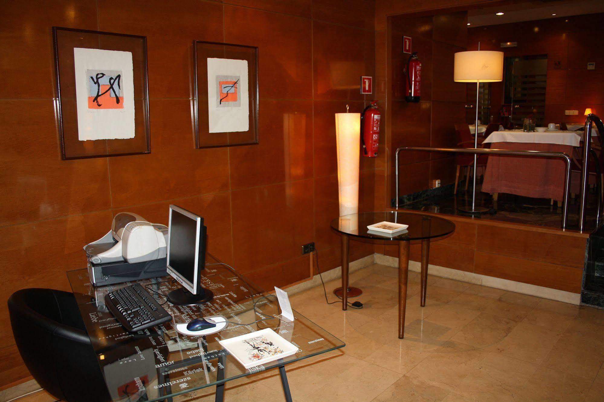 Hotel Pedralbes Βαρκελώνη Ανέσεις φωτογραφία